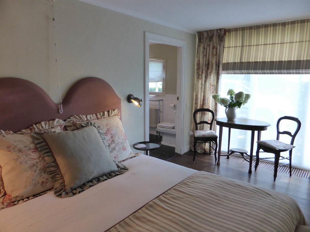 Landrop Bed & Breakfast Hoogeloon Zimmer foto